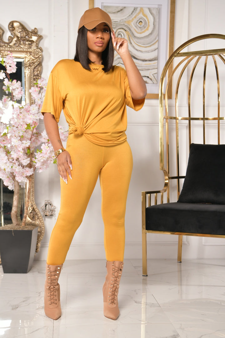 ROUND NECK BASIC PANTS SET (MUSTARD)